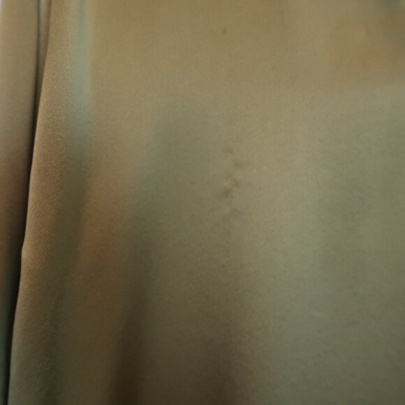 Vince 100% Silk Olive Green Blouse, Size XS - Picture 2 of 6